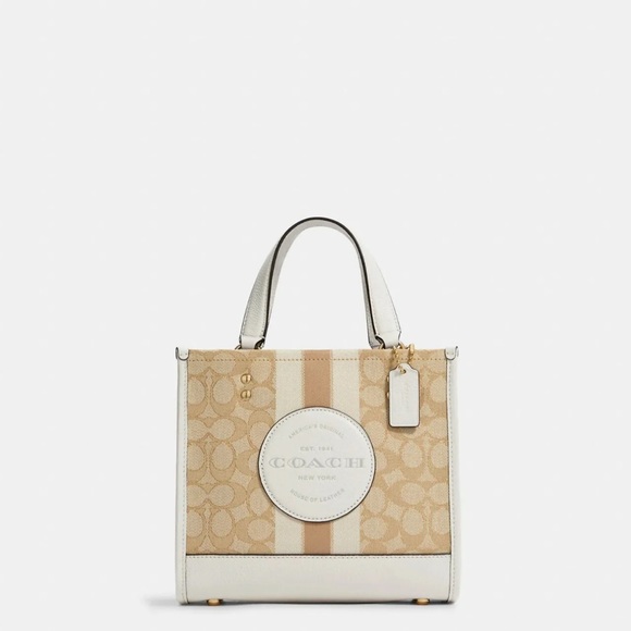 Coach C8417 Dempsey Tote 22 In Signature Jacquard With Stripe And Coach Patch In - Picture 5 of 11